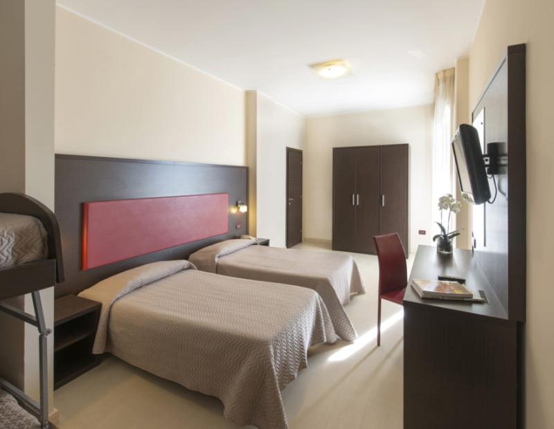 grandhoteladriatico en superior-room 012